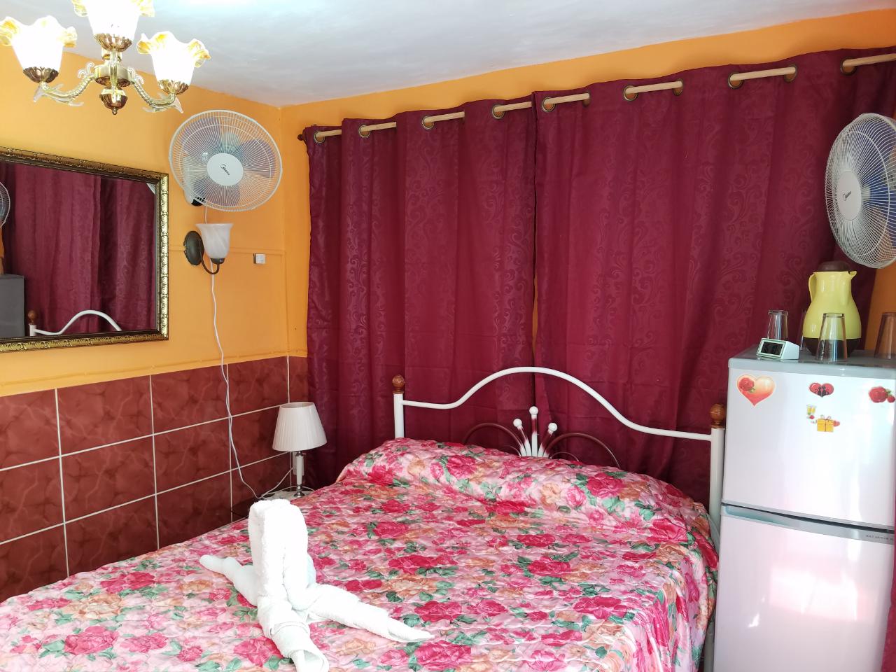 CADENA HOSTAL CARLOS Appartement 1