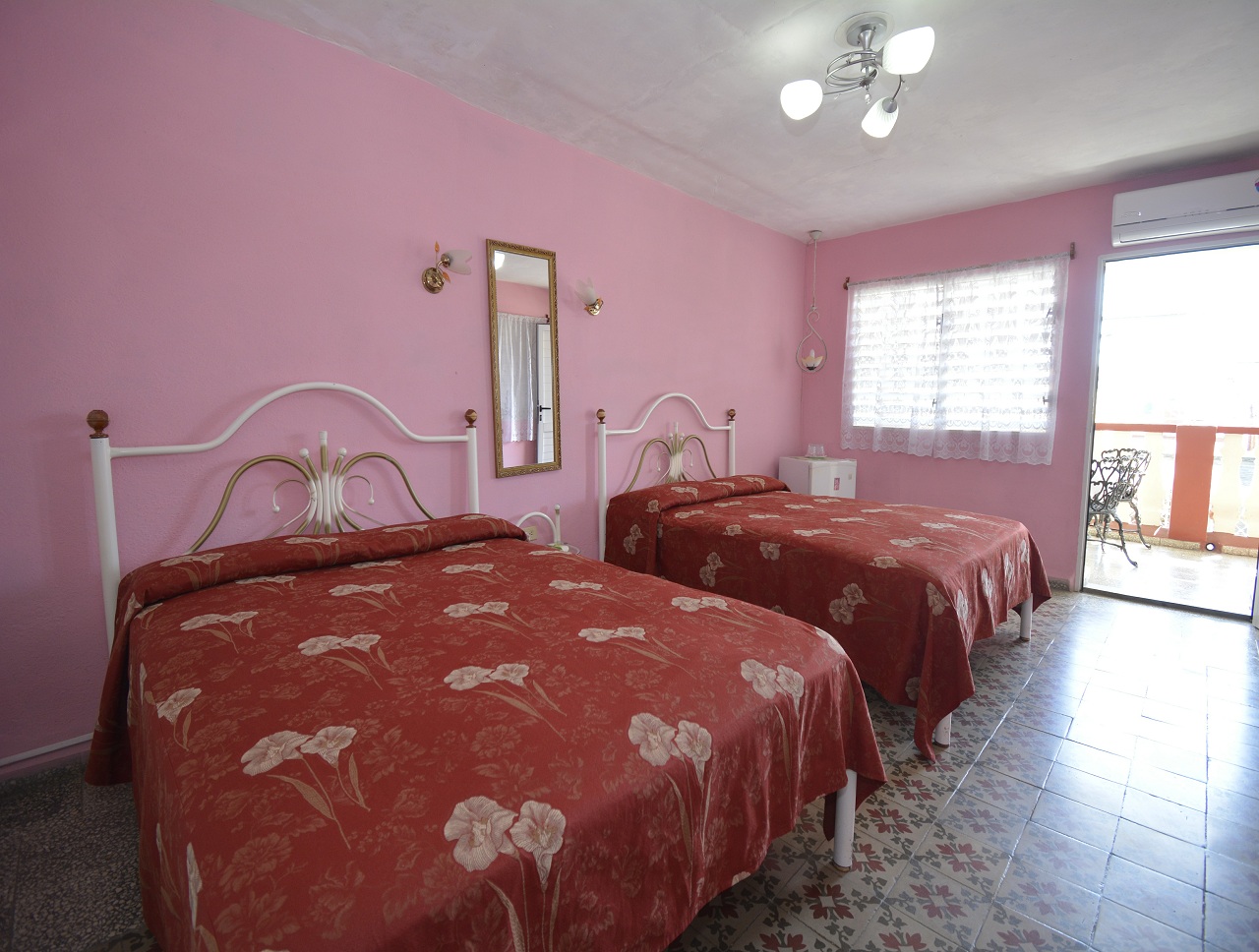 ECONOMICO, CENTRICO Y CUBANO Appartement 1